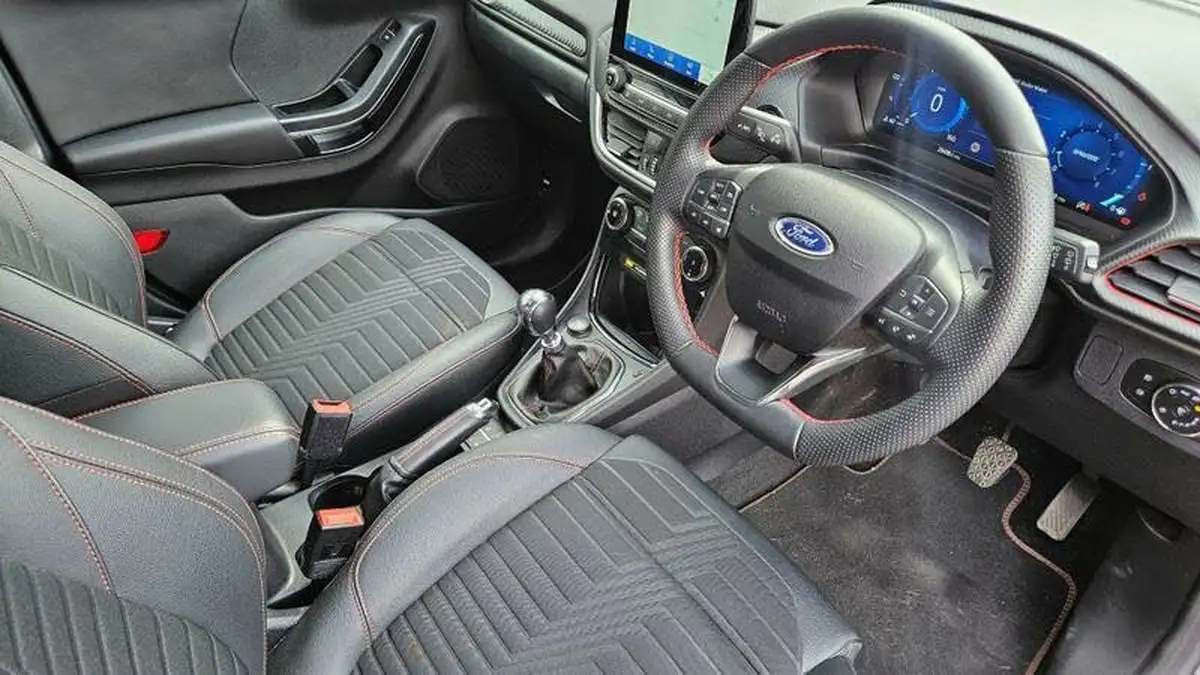 2023-ford-puma-suv-10-st-line-x-125ps-big-6