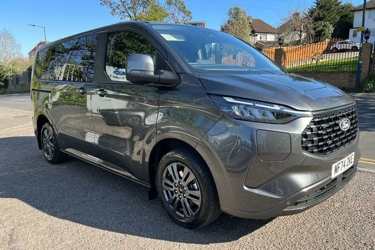 2024-ford-tourneo-custom-25t-340-l1-titanium-224bhp-big-22