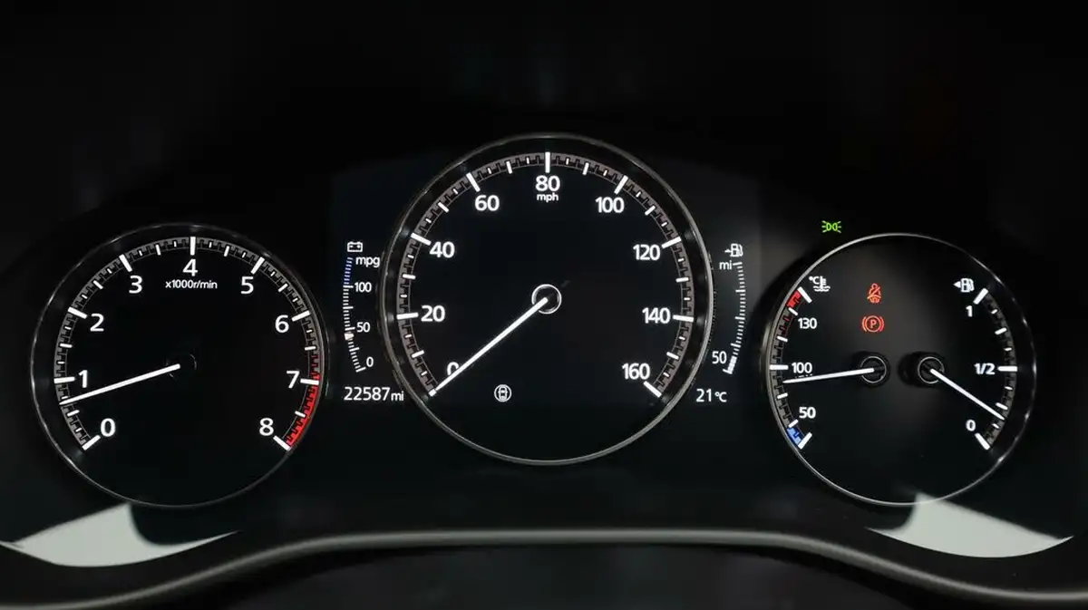 2022-mazda-mazda3-20-se-l-lux-122ps-hatchback-5d-big-10