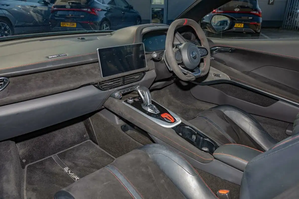 2023-lotus-emira-35-first-edition-v6-big-9