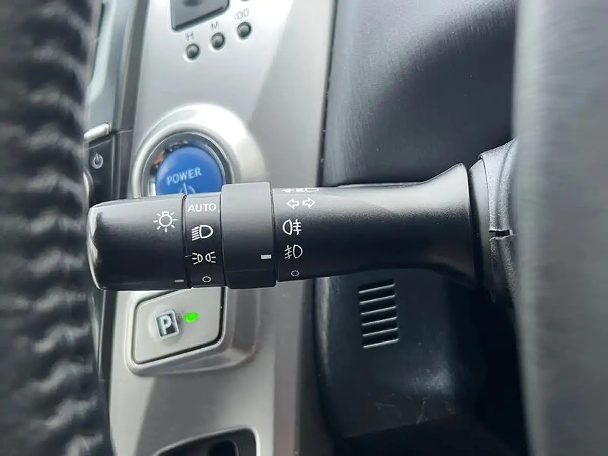 2019-toyota-prius-18-vvt-i-excel-big-44