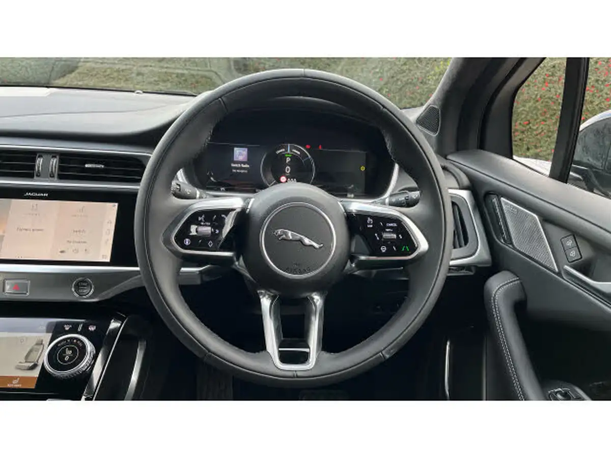 2025-jaguar-i-pace-ev400-r-dynamic-hse-black-big-14