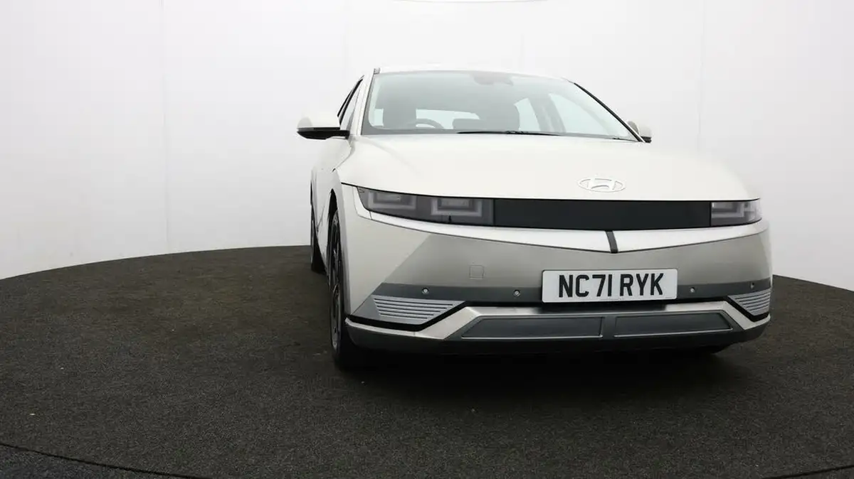 2021-hyundai-ioniq-5-e-premium-170ps-58kwh-rwd-big-42