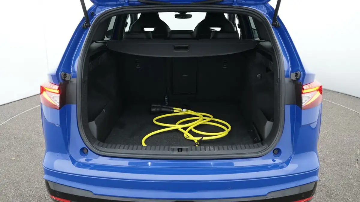 2023-skoda-enyaq-e-80-sportline-big-16