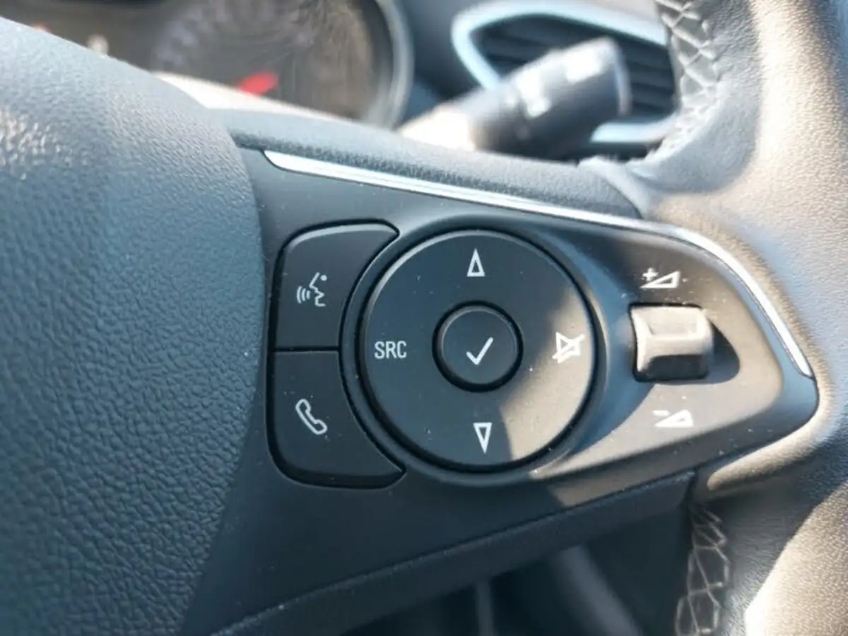 2022-vauxhall-crossland-12-ultimate-130ps-auto-big-14