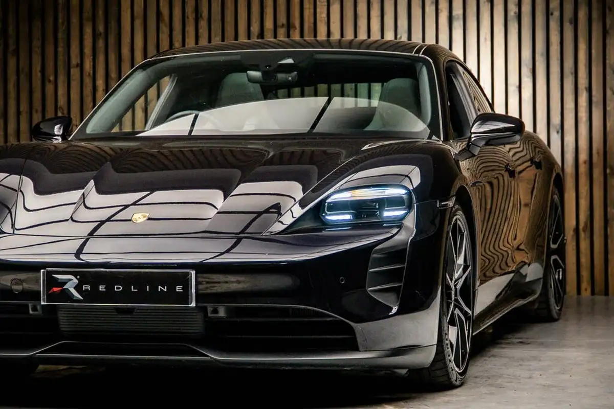 2023-porsche-taycan-e-4s-530ps-big-12