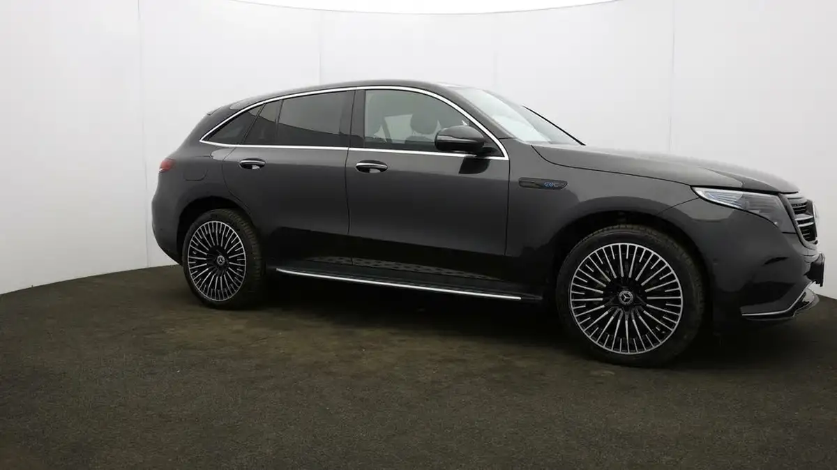 2020-mercedes-benz-eqc-e-eqc-400-amg-line-premium-big-44
