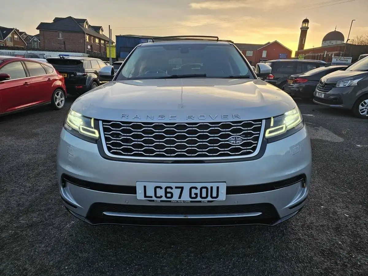 2018-land-rover-range-rover-velar-20-d240-se-ss-big-2