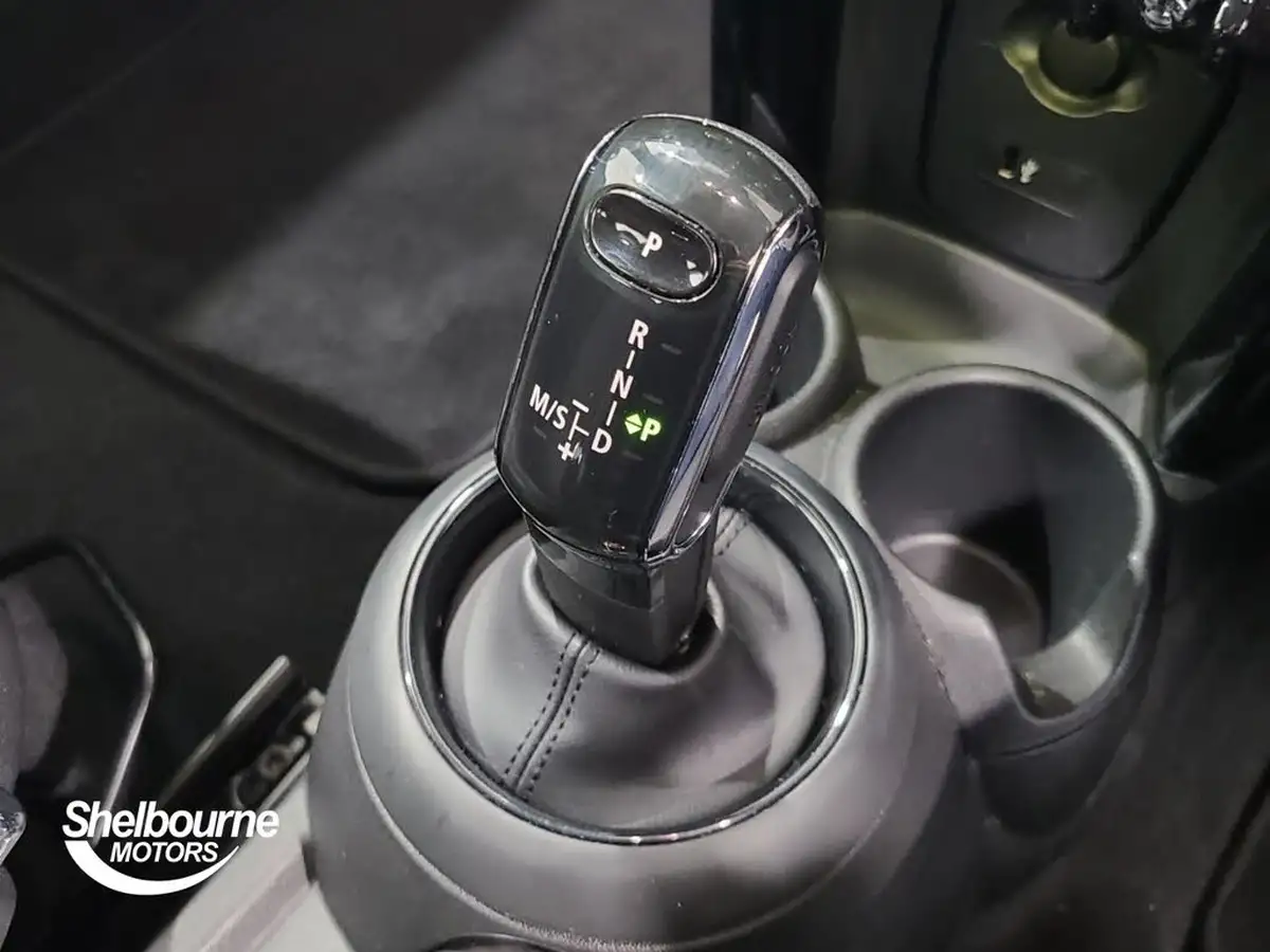 2021-mini-cooper-15-cooper-classic-hatchback-3d-auto-big-32