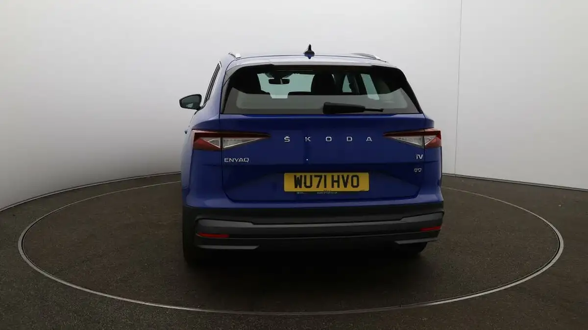 2021-skoda-enyaq-e-80-loft-82-kwh-big-52