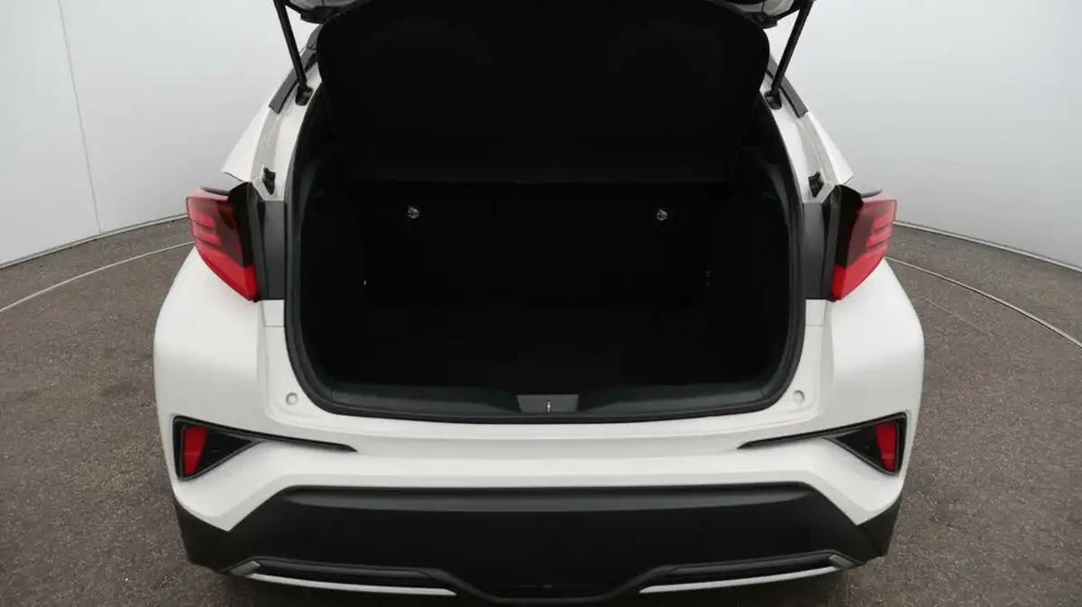 2022-toyota-c-hr-18-vvt-i-gr-sport-big-17