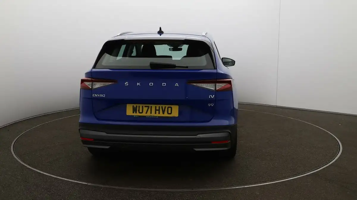 2021-skoda-enyaq-e-80-loft-82-kwh-big-6