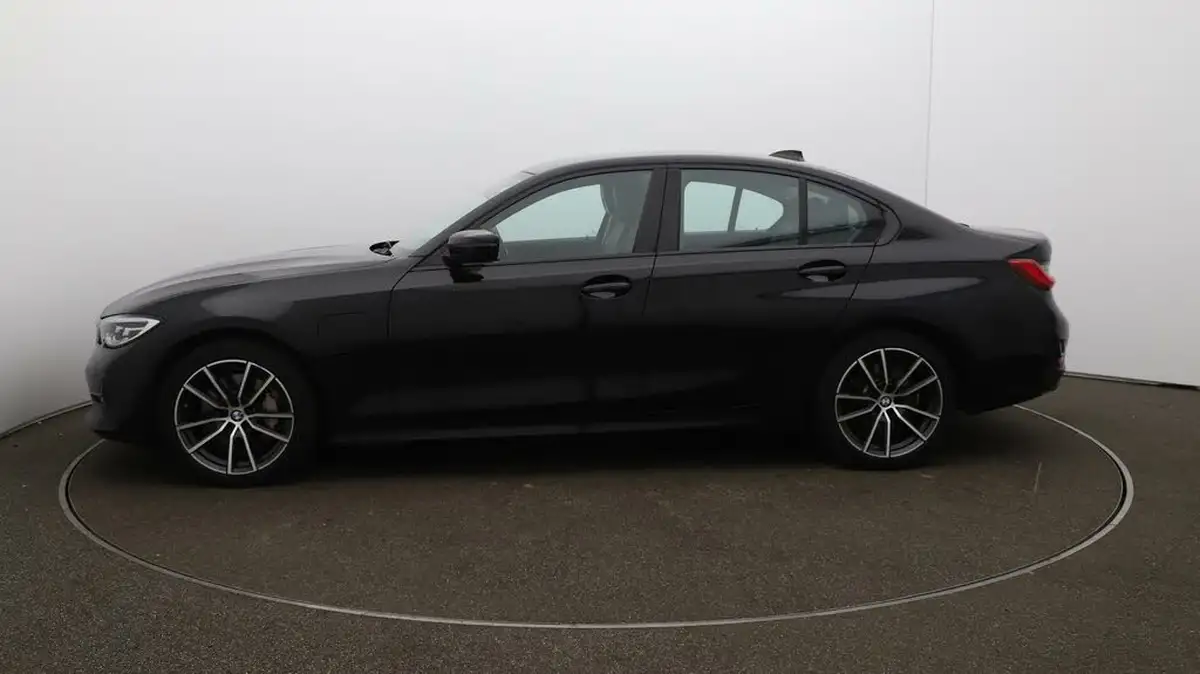 2020-bmw-3-series-big-4
