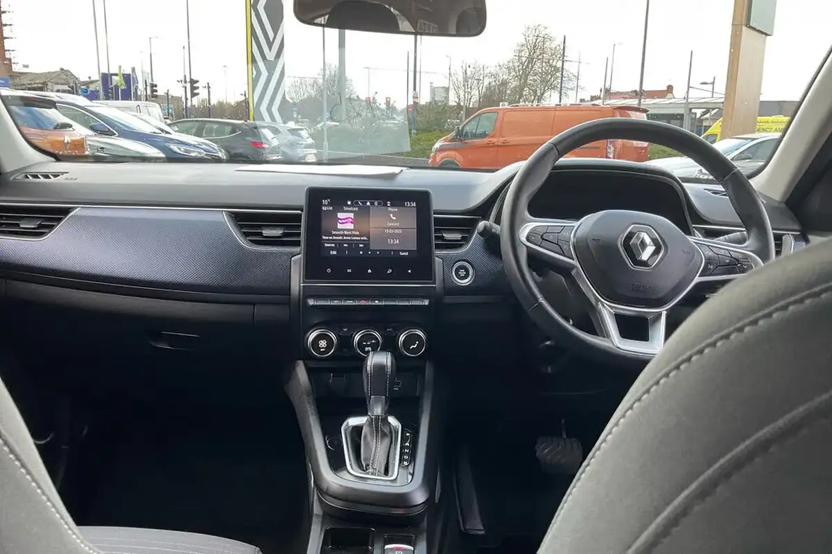 2022-renault-arkana-16-iconic-big-2