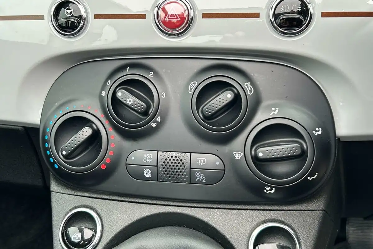 2020-fiat-500c-12-collezione-fall-big-11