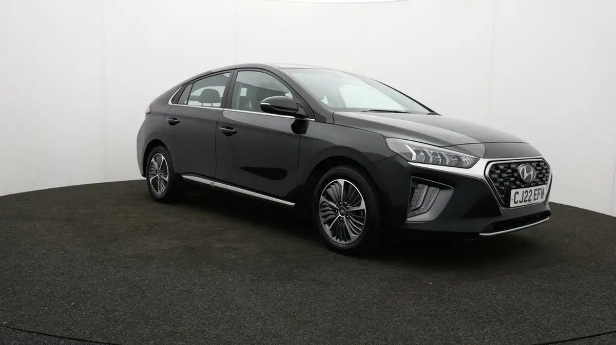 2022-hyundai-ioniq-16-gdi-premium-plug-in-hybrid-big-40
