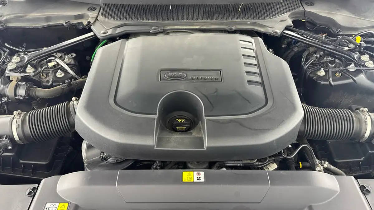 2021-land-rover-range-rover-sport-30-d300-hse-big-30