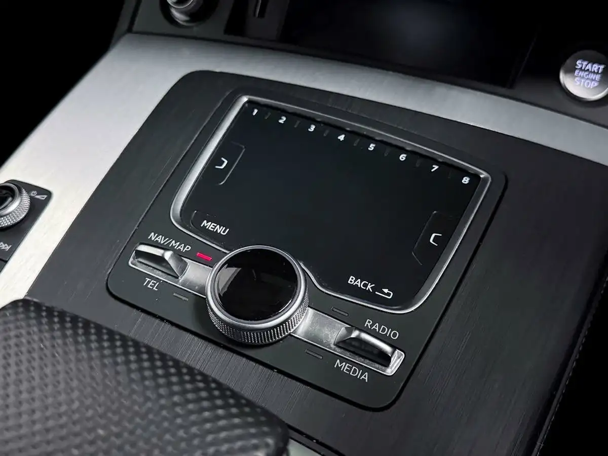 2019-audi-q5-20-55-tfsi-e-s-line-competition-big-38