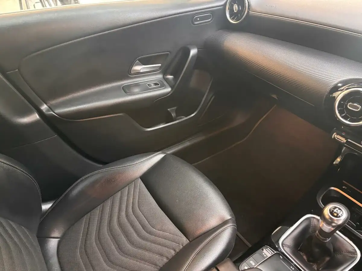 2021-mercedes-benz-a-class-13-a180-se-big-15