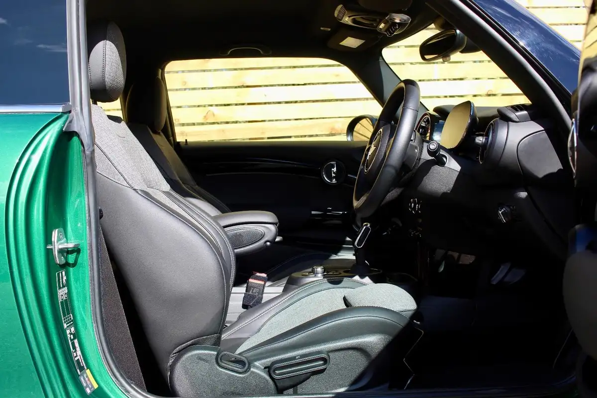2022-mini-cooper-e-cooper-s-2-big-6