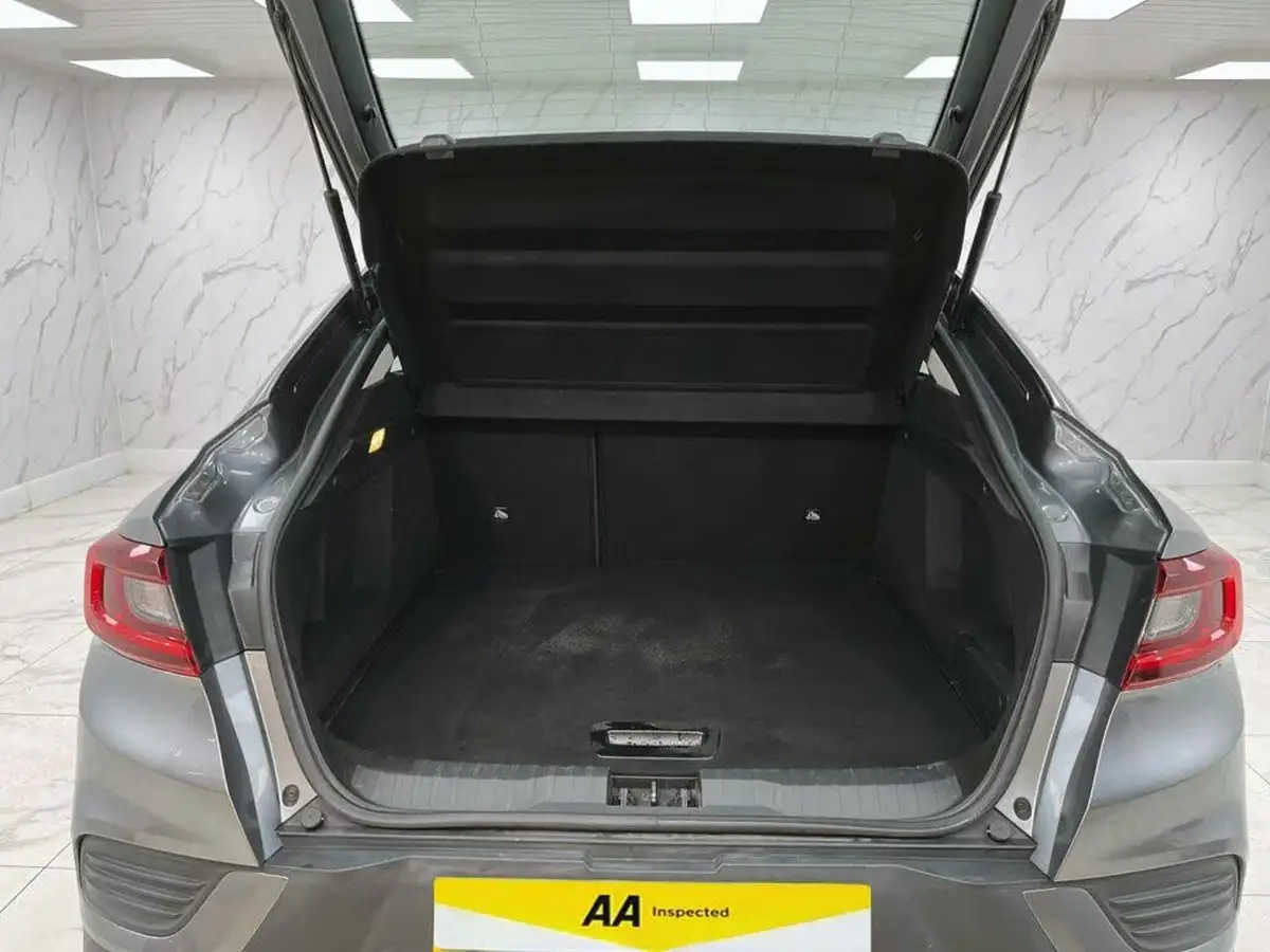 2022-renault-arkana-16-iconic-big-30