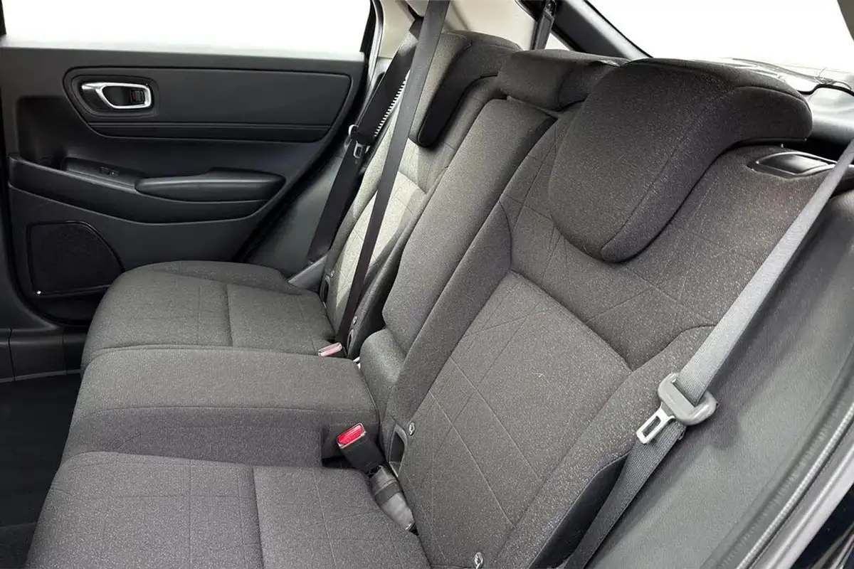 2022-honda-hr-v-15-i-mmd-elegance-big-17
