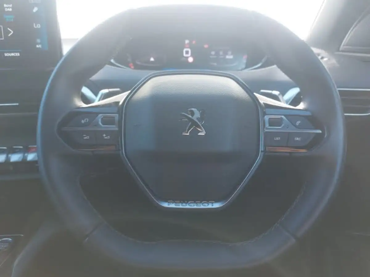 2023-peugeot-5008-suv-15-bluehdi-allure-130ps-eat8-big-2