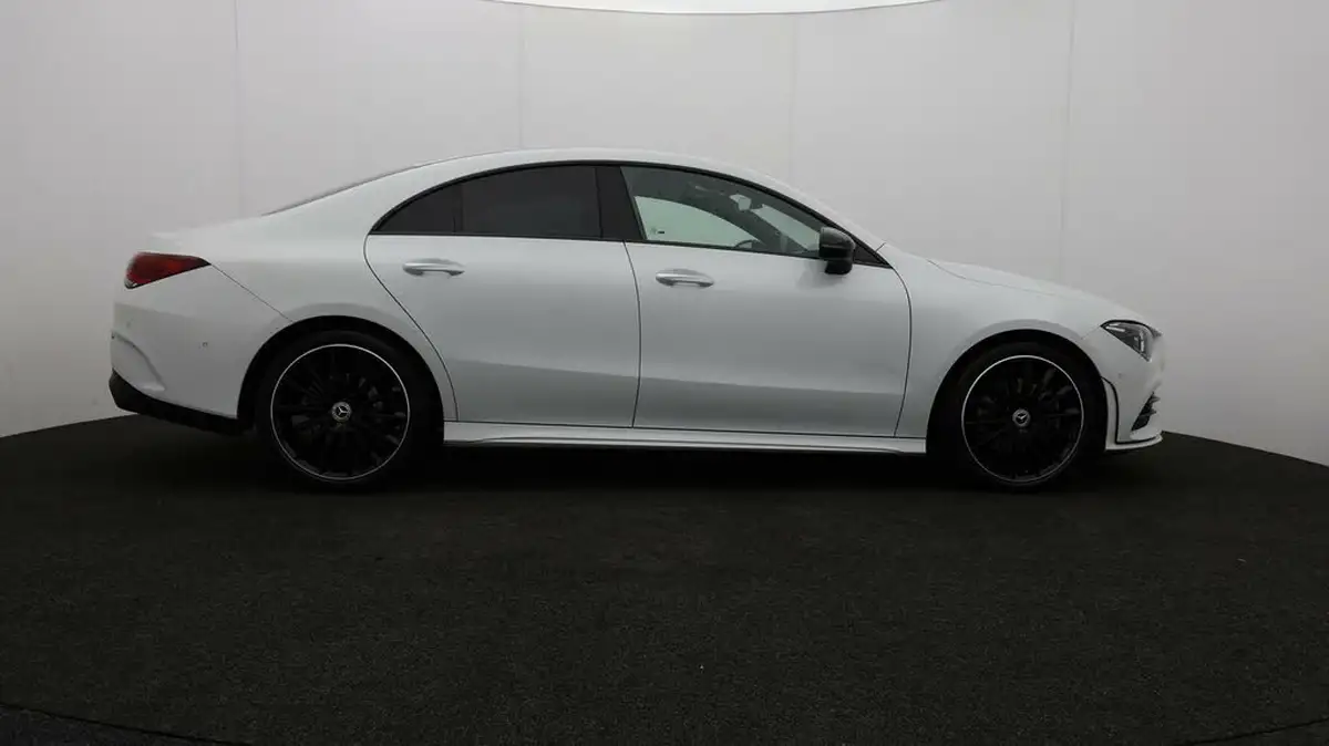 2022-mercedes-benz-cla-13-cla-200-amg-line-premium-plus-night-edition-coupe-4d-big-39