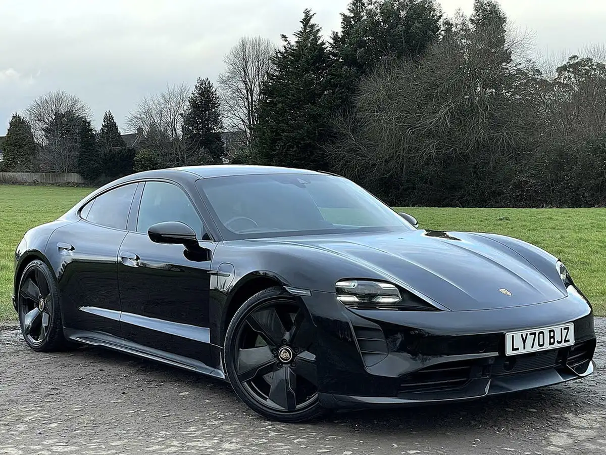 2021-porsche-taycan-e-turbo-s-big-0