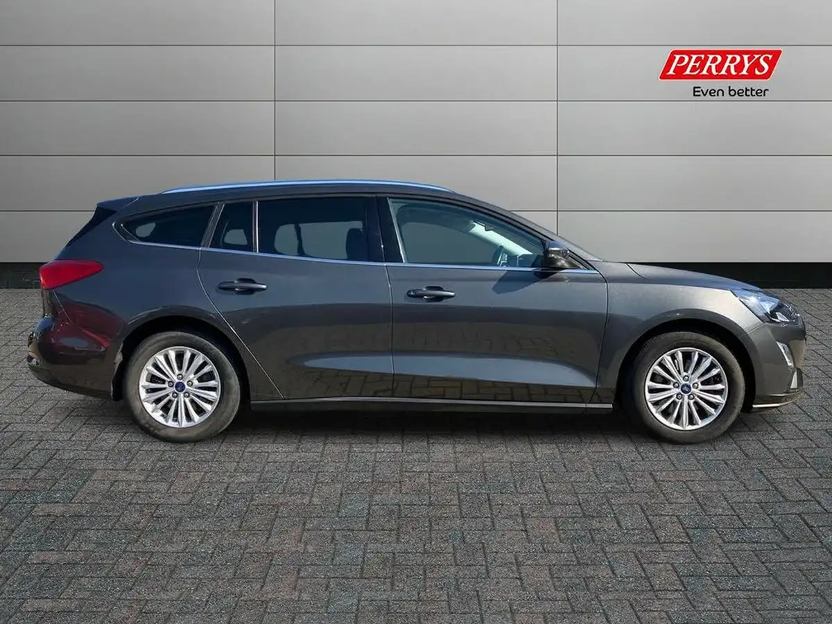 2020-ford-focus-10t-titanium-estate-auto-big-2
