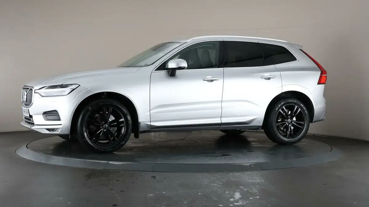 2019-volvo-xc60-20-t5-momentum-pro-big-36