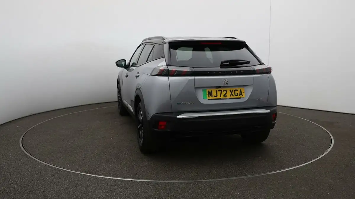 2021-peugeot-2008-suv-e-gt-big-54