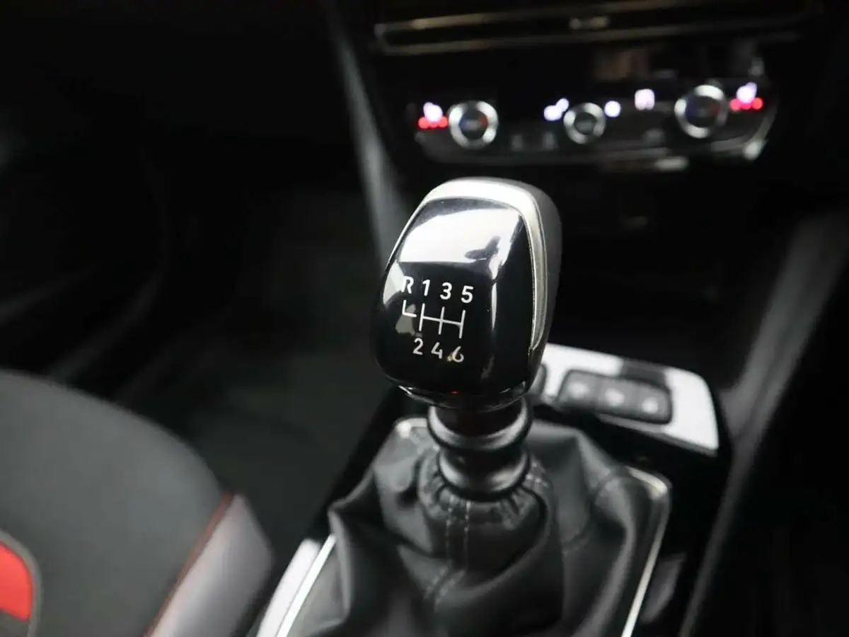 2021-vauxhall-mokka-12-sri-nav-premium-100ps-big-31