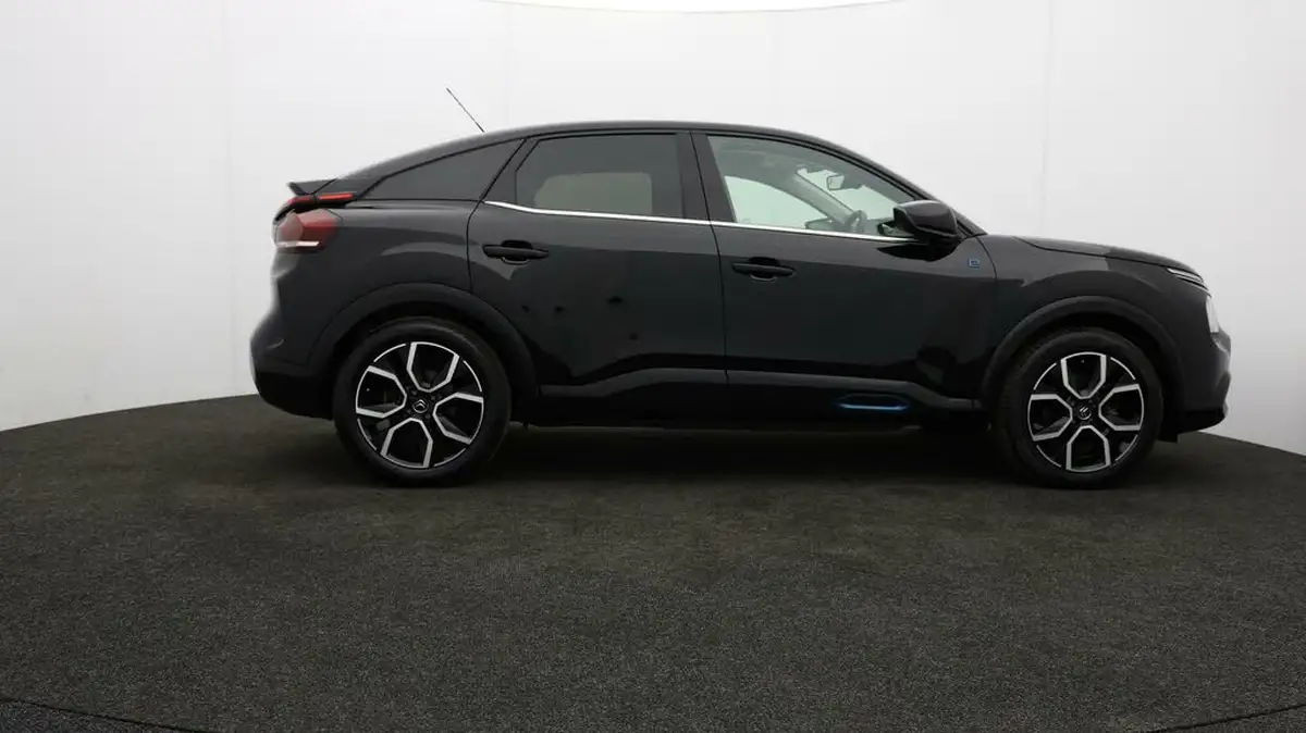 2021-citroen-c4-e-shine-big-37