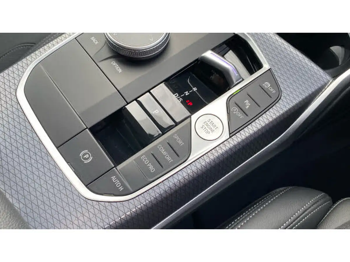 2024-bmw-3-series-20-320i-m-sport-touring-5d-big-18