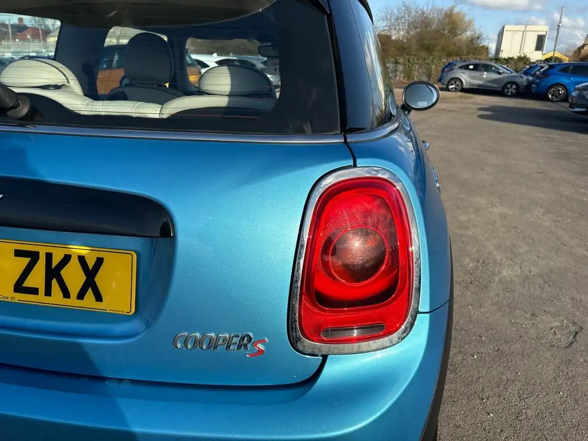 2017-mini-cooper-20-cooper-s-ss-hatchback-3d-sport-auto-big-43