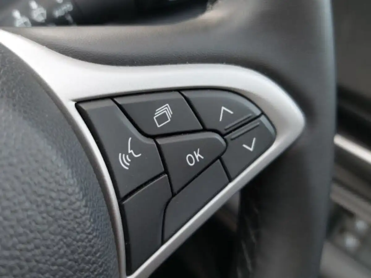 2023-dacia-sandero-stepway-10-tce-essential-90bhp-big-14