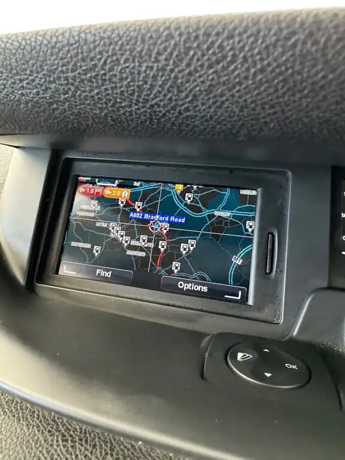 2013-renault-scenic-15td-dynamique-tom-tom-ss-mpv-big-12