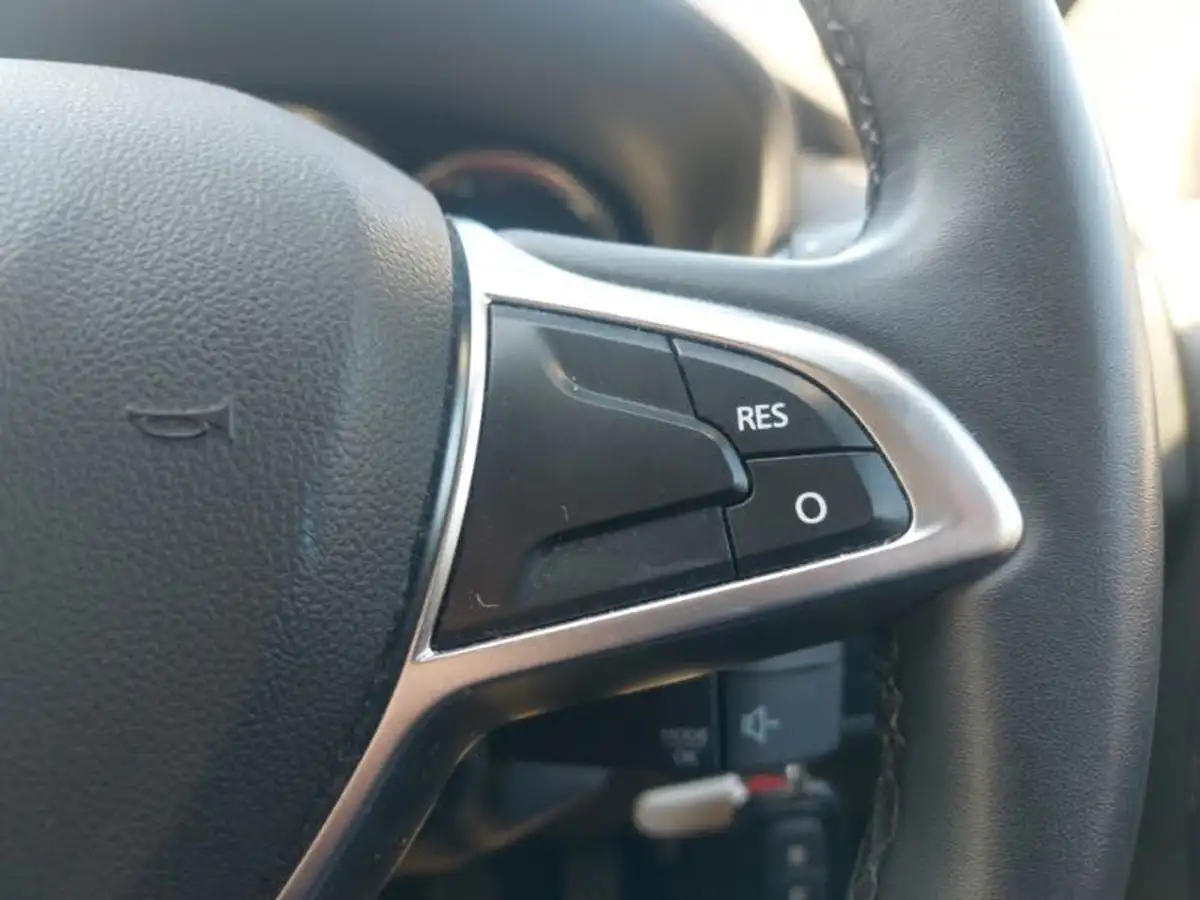 2020-dacia-sandero-stepway-09-tce-comfort-big-12