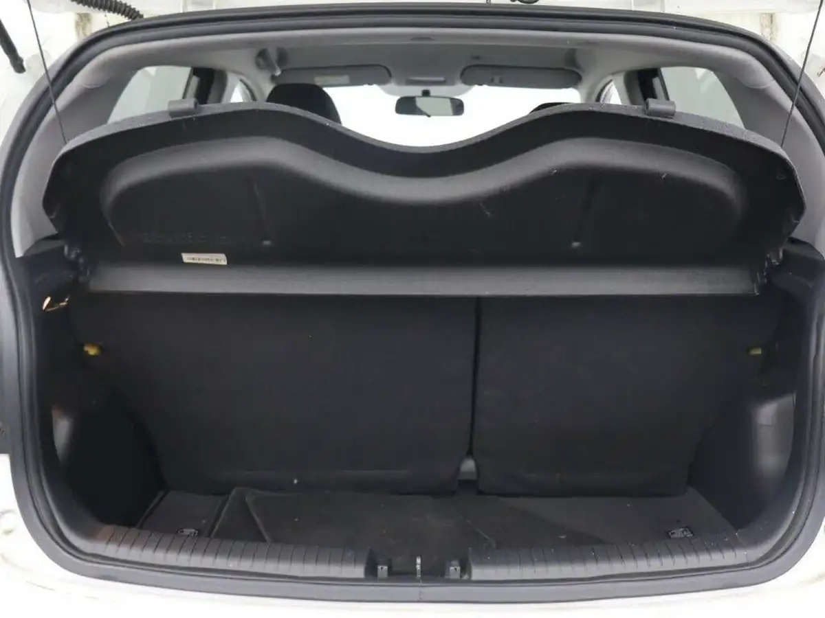 2019-hyundai-i10-10-play-big-28