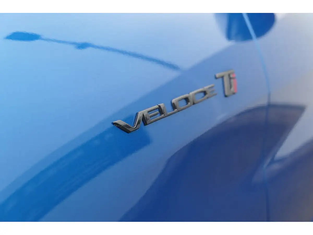 2021-alfa-romeo-giulia-20-veloce-ti-big-2