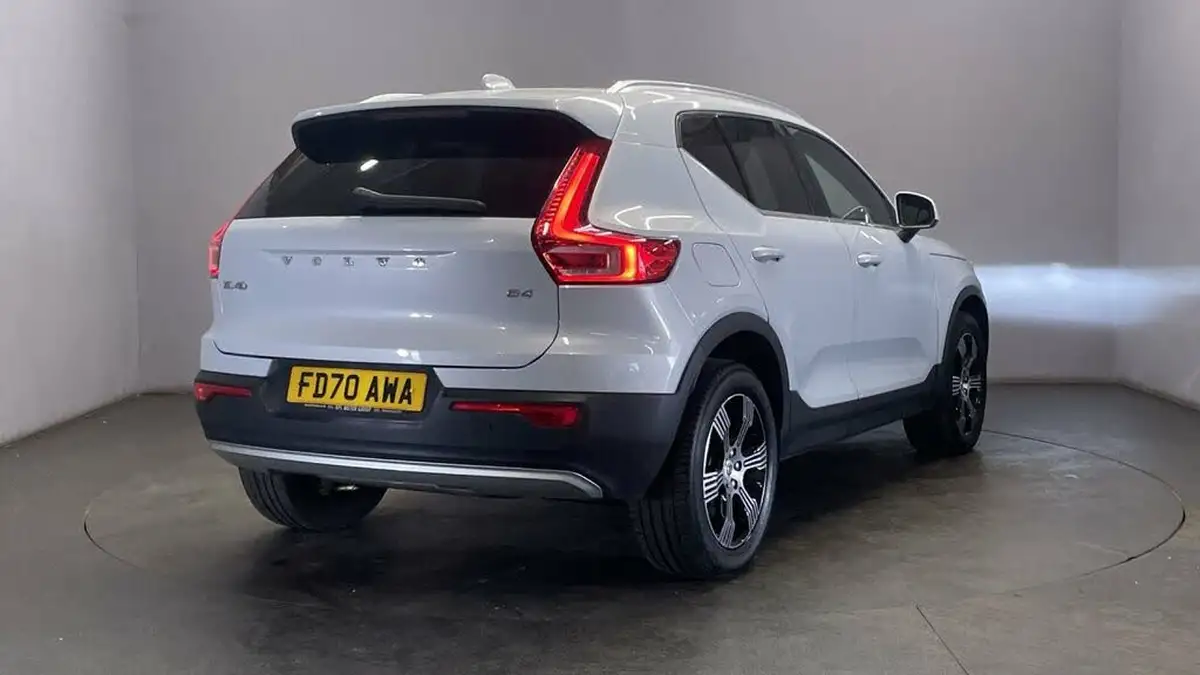 2020-volvo-xc40-20-b4-inscription-big-7