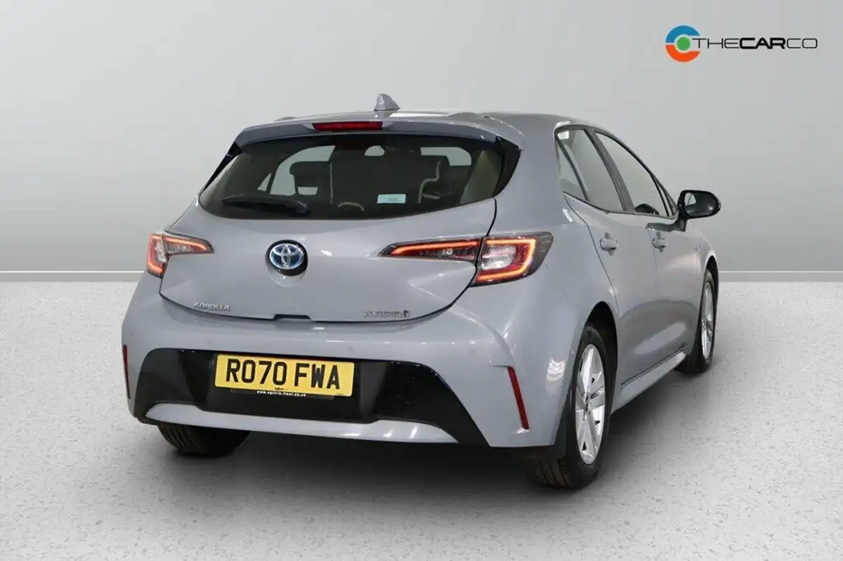 2021-toyota-corolla-18-vvt-i-icon-tech-spare-wheel-hatchback-5d-big-5