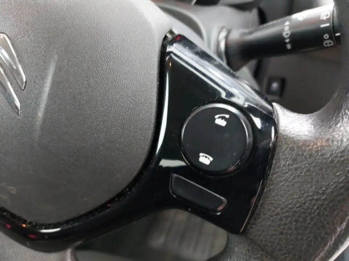 2016-citroen-c1-10-vti-feel-3d-big-14