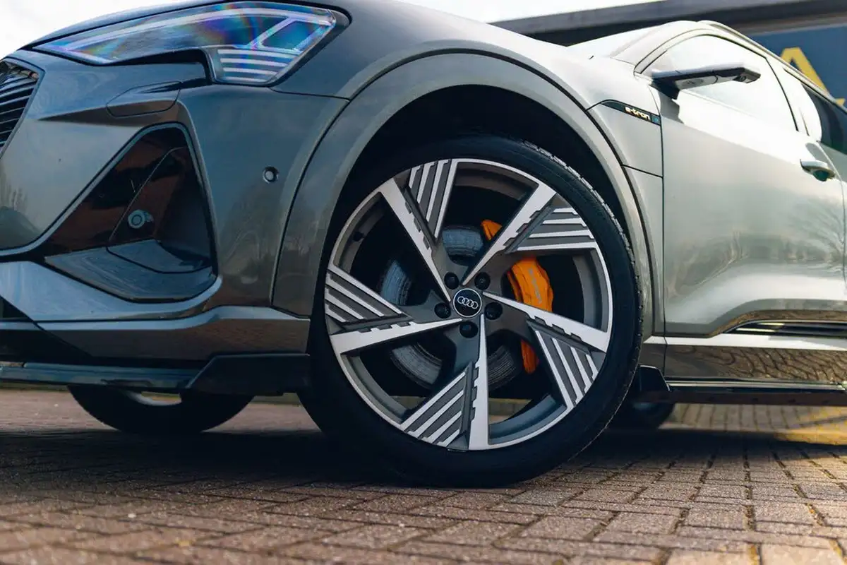 2021-audi-e-tron-50e-vorsprung-station-wagon-big-21