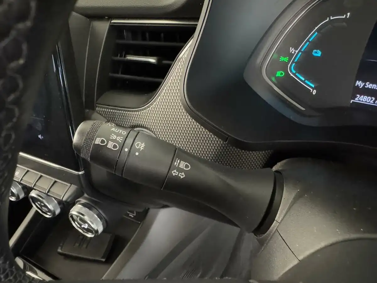 2022-renault-arkana-16-s-edition-big-21