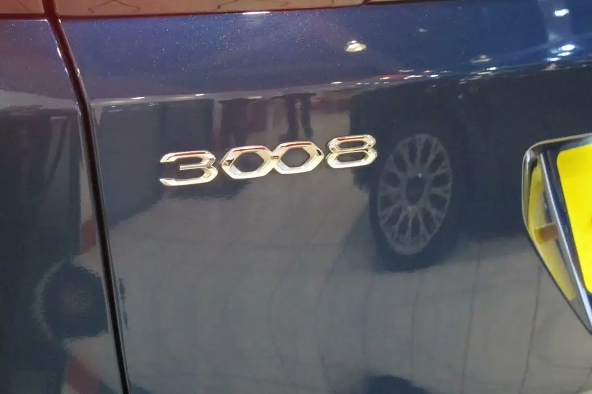 2022-peugeot-3008-suv-12-puretech-gt-big-68
