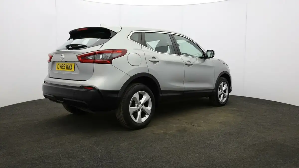 2019-nissan-qashqai-15dci-acenta-premium-heat-pack-big-6