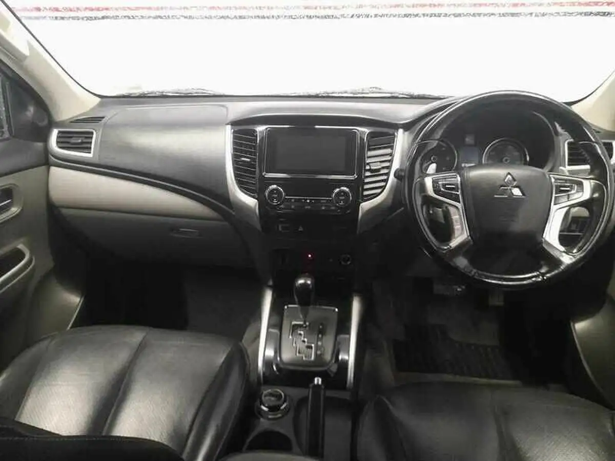 2019-mitsubishi-l200-24di-d-warrior-eu6b-auto-big-12