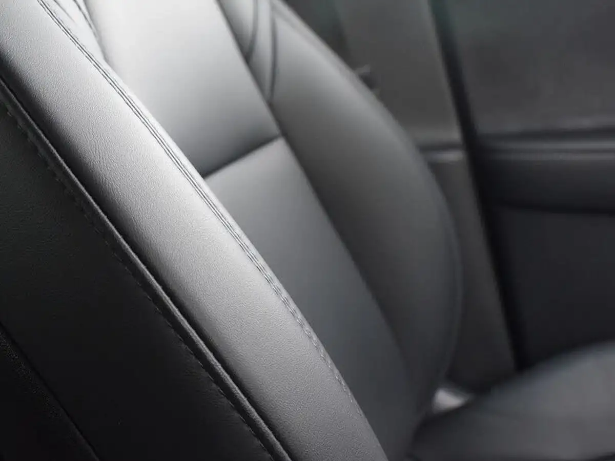 2022-tesla-model-y-e-long-range-big-13